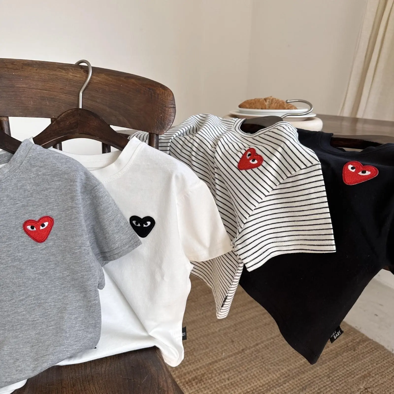 【80-130cm】今季大注目 シンプル 可愛い 合わせやすい 着心地良い 人気 Tシャツ