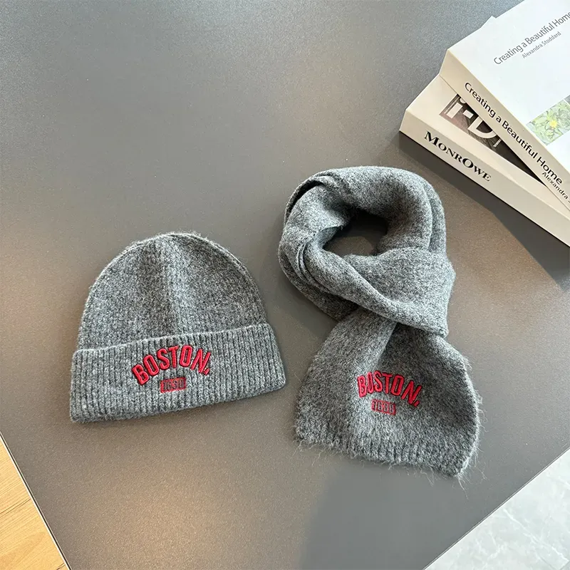 二点セット 質感のいい 刺繍 暖かい 合わせやすい ファッション 男の子 女の子 ニット帽子＋マフラー