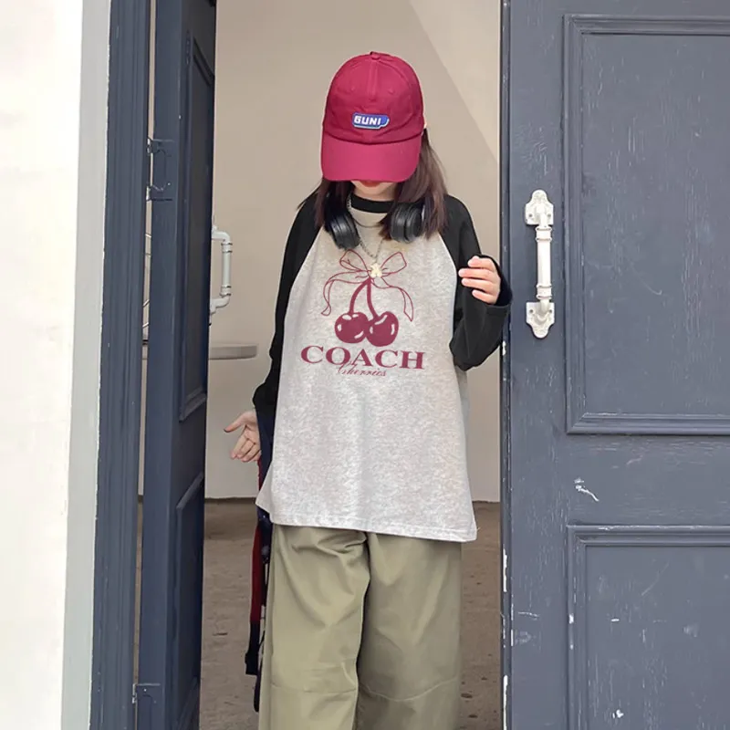 【110-170cm】好感度100％  カジュアル 合わせやすい 女の子 長袖  Tシャツ