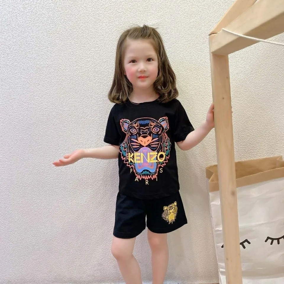 【90-160cm】二点セット カジュアル 着心地良い トレンド 半袖 Tシャツ+ショートパンツ セットアップ