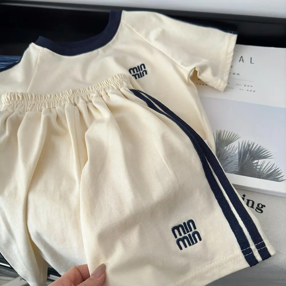 【80-140cm】二点セット 人気上昇中 柔らかな素材 快適 カジュアル 半袖 Ｔシャツ＋ショートパンツ セットアップ