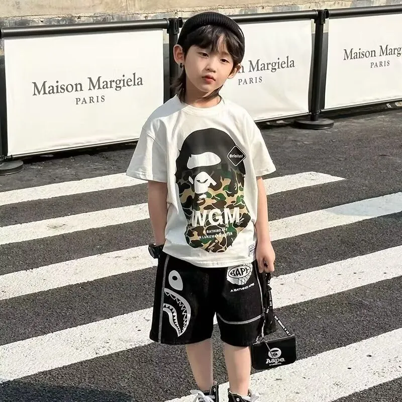 【90-160cm】着回し力抜群 爆売れ中 トレンド カッコイイ 合わせやすい 男の子 半袖 Ｔシャツ