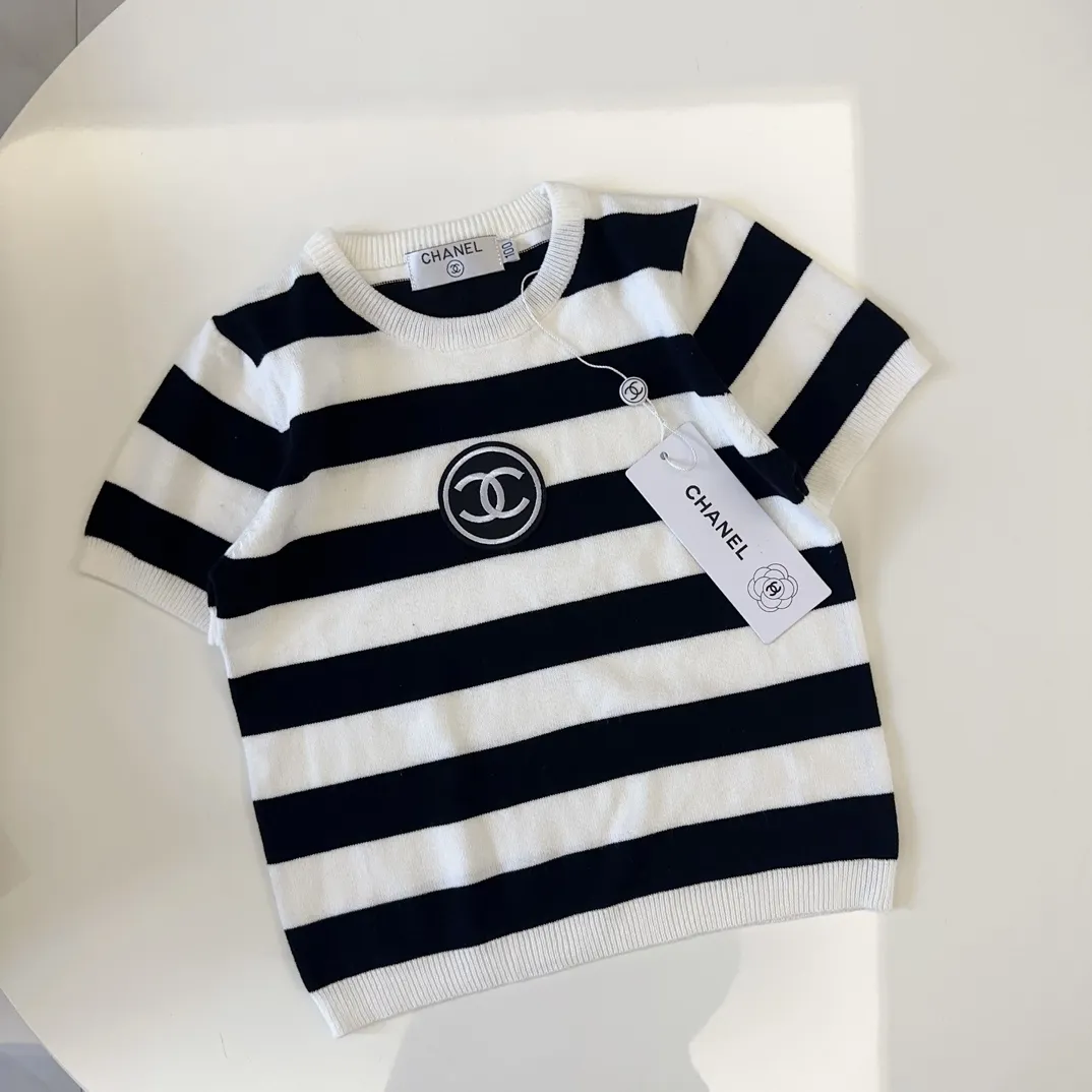 【90-150cm】好感度100％  品質満点 おしゃれ 高見え 女の子 ニット 半袖Ｔシャツ/スカート