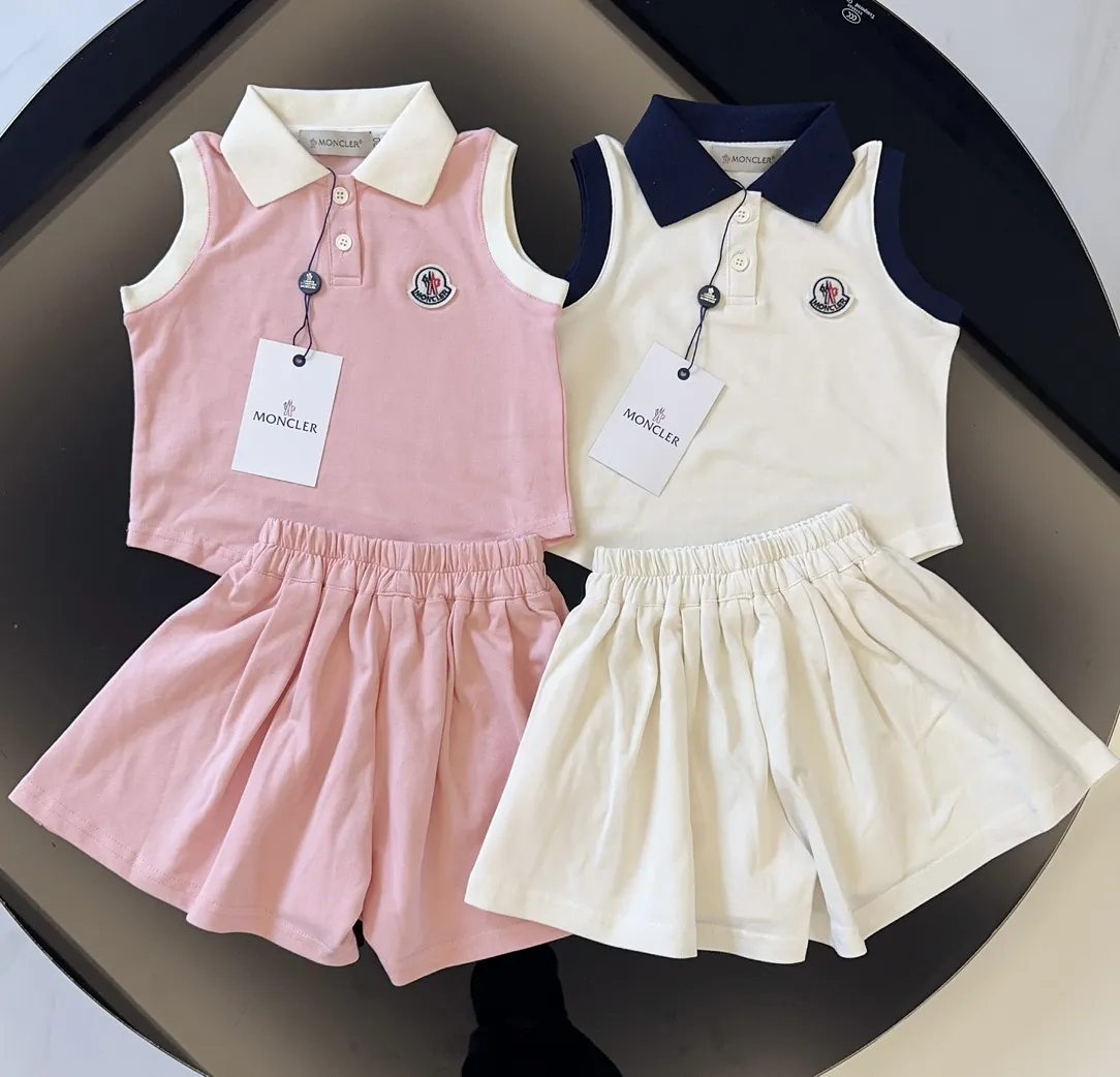 【90-140cm】二点セット お気に入り カジュアル 快適　POLOネック タンクトップ＋ショートパンツ セットアップ