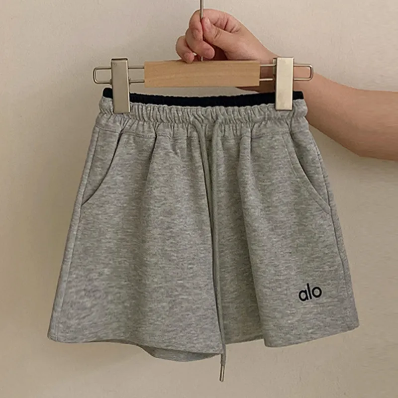 【110-160cm】二点セット 絶対欲しい シンプル スポーティ タンクトップ＋ショートパンツ セットアップ