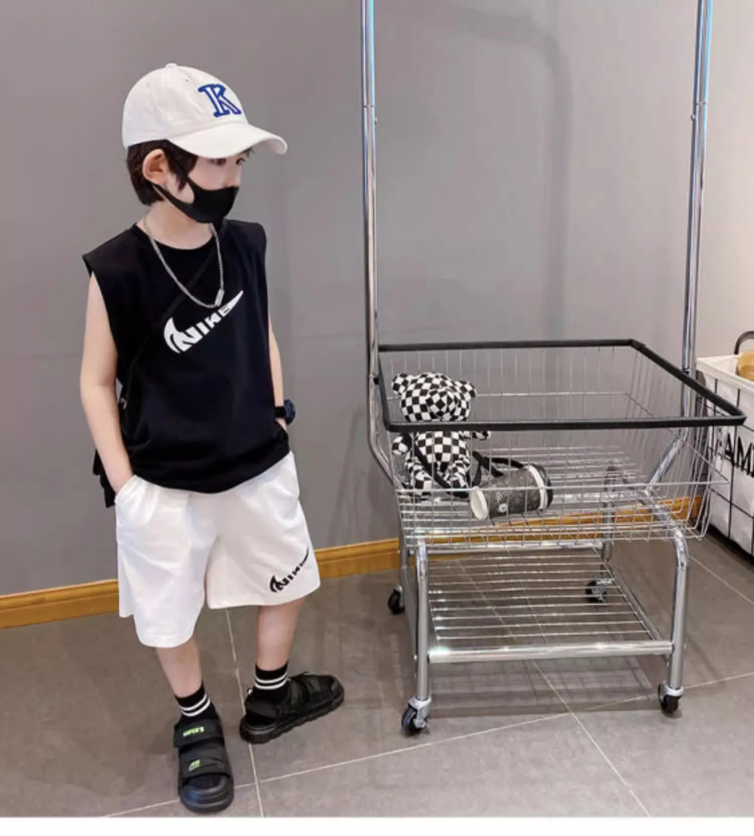 【90-160cm】二点セット リラックス感ある シンプル 涼しく快適 タンクトップ＋ショートパンツ セットアップ