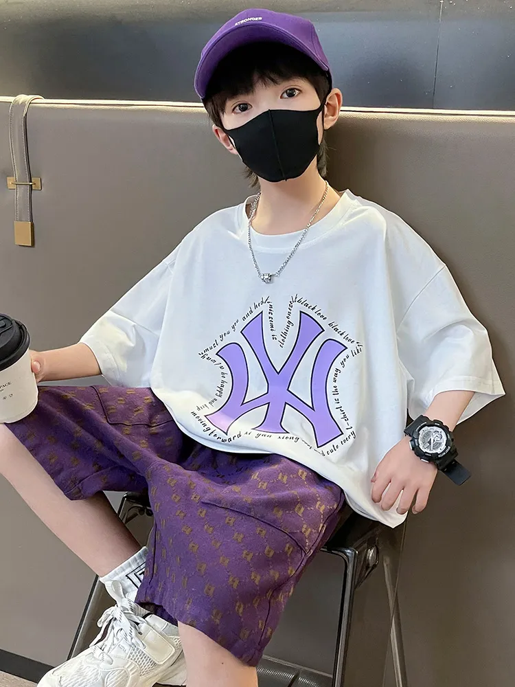 【120-170cm】二点セット 元気いっぱい スタイリッシュ お出かけに 半袖Ｔシャツ＋ショートパンツ セットアップ