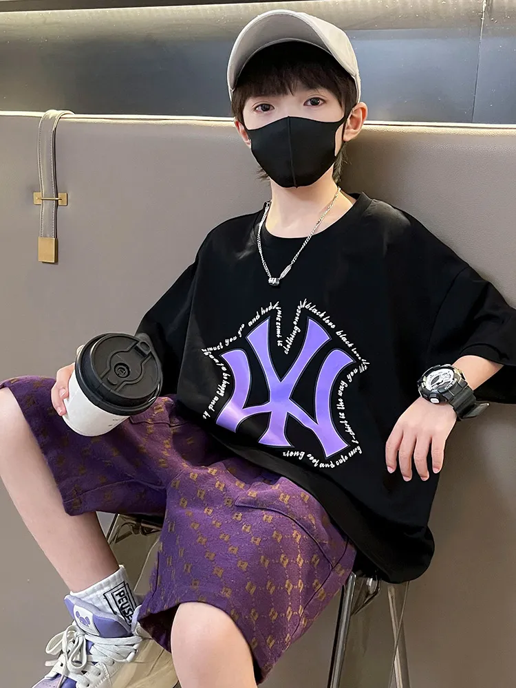 【120-170cm】二点セット 元気いっぱい スタイリッシュ お出かけに 半袖Ｔシャツ＋ショートパンツ セットアップ