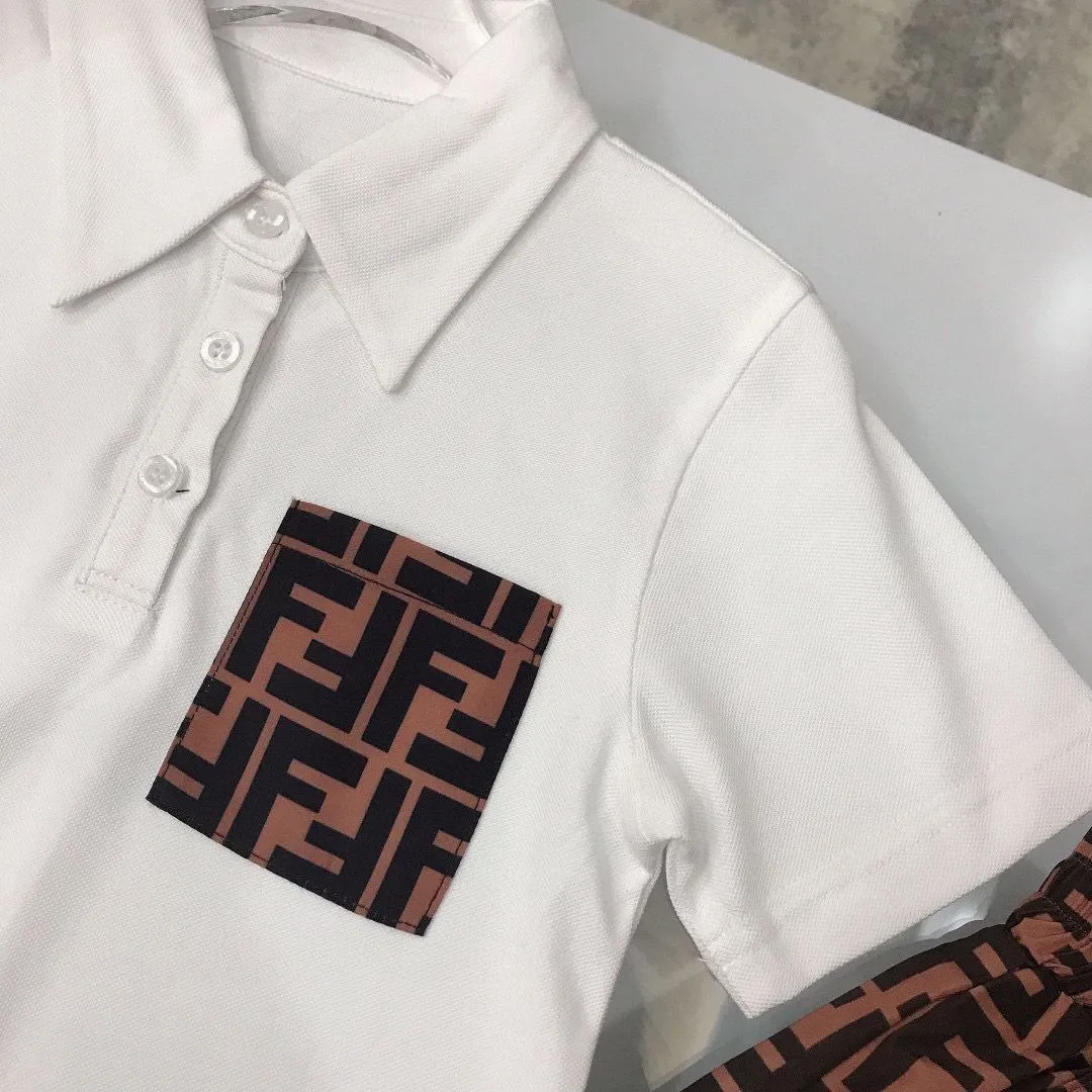 【90-160cm】二点セット コンフォート感抜群 カジュアル 快適 Poloネック 半袖Ｔシャツ＋ショートパンツ セットアップ