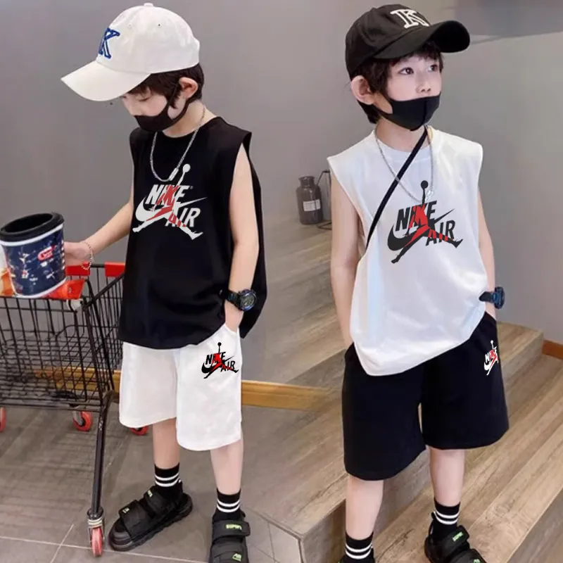 【90-160cm】二点セット トレンド感たっぷり カジュアル 大人気 男の子 タンクトップ＋ショートパンツ セットアップ