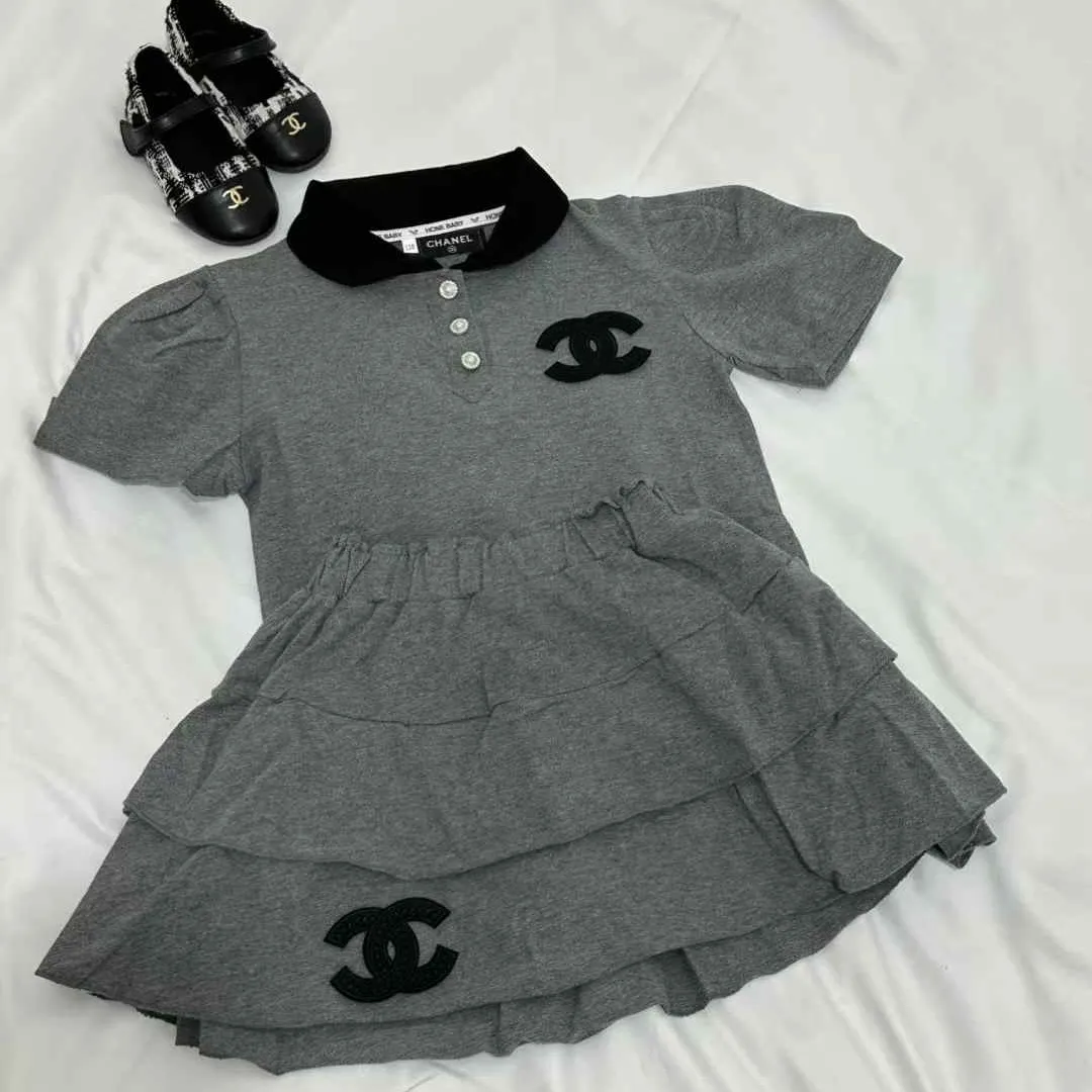 【110-170cm】二点セット 好感度UP 気質満点  スウィート 快適な着心地 女の子 半袖Ｔシャツ+スカート セットアップ
