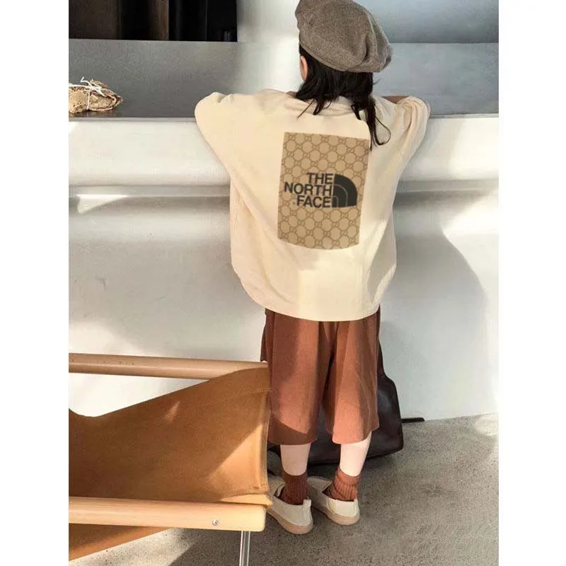 【90-160cm】目を奪われる 爆売れ中 カジュアル ストリート  着やすい 男の子 半袖 Ｔシャツ