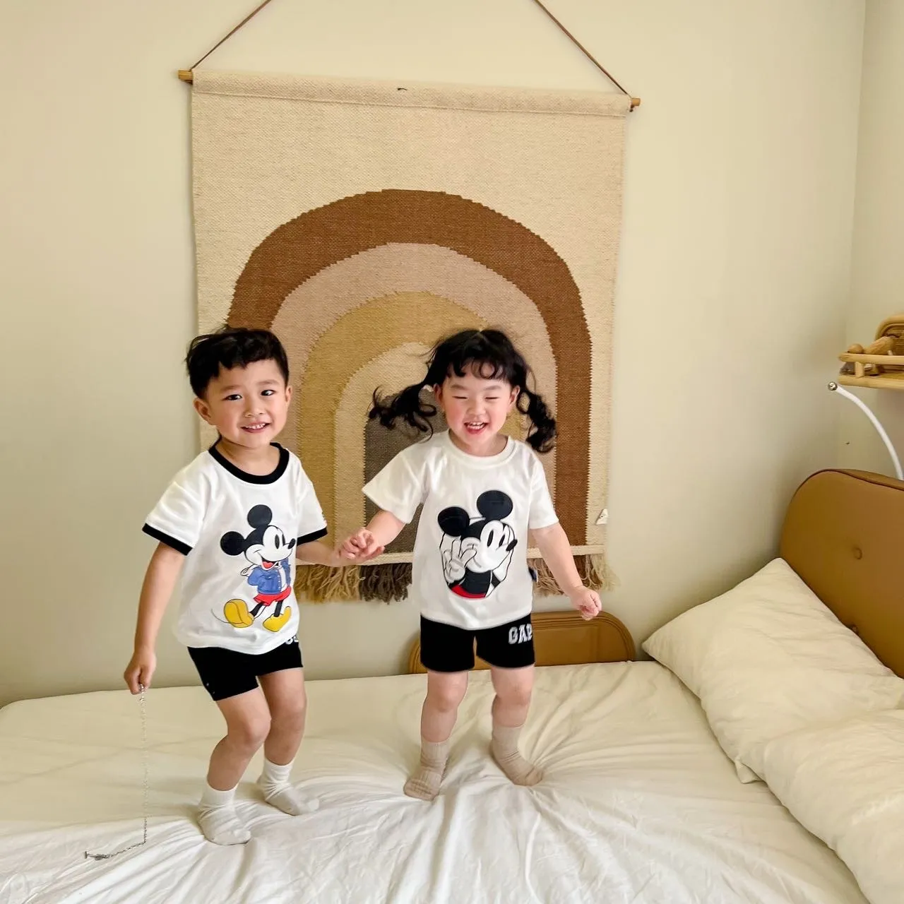 【💥在庫わずか】【80-130cm】二点セット 夏にぴったり 爆売れ中 カジュアル 半袖Ｔシャツ+ショートパンツ セットアップ