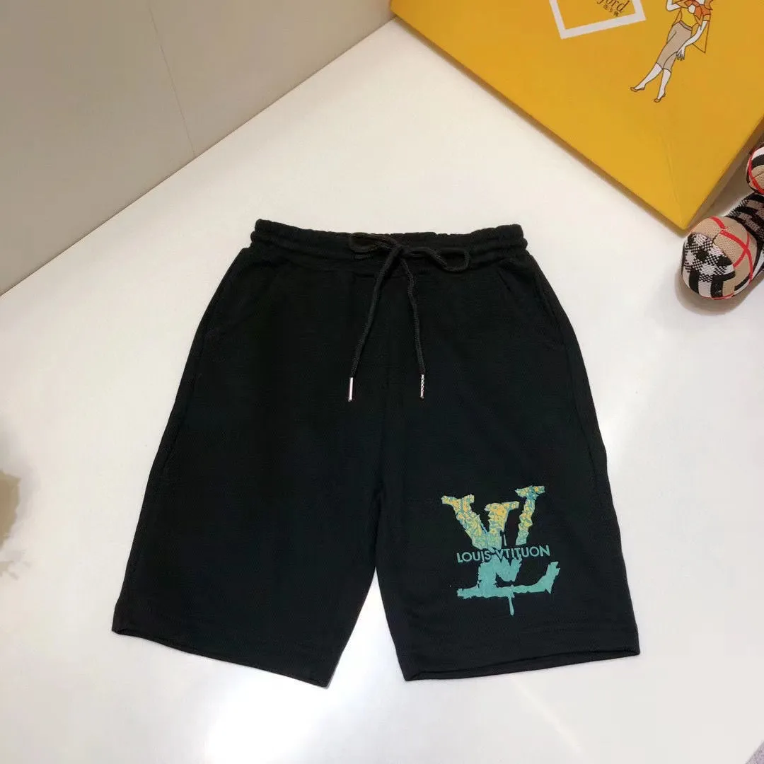 【90-160cm】二点セット 存在感アップ カジュアル 大活躍 スタイリッシュ 半袖Ｔシャツ+ショートパンツ セットアップ　