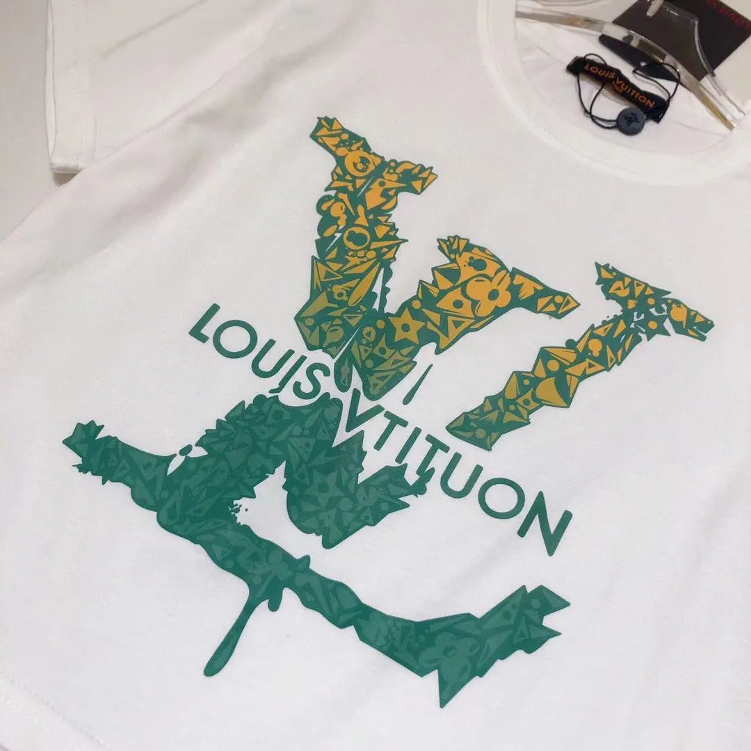 【90-160cm】二点セット 存在感アップ カジュアル 大活躍 スタイリッシュ 半袖Ｔシャツ+ショートパンツ セットアップ　