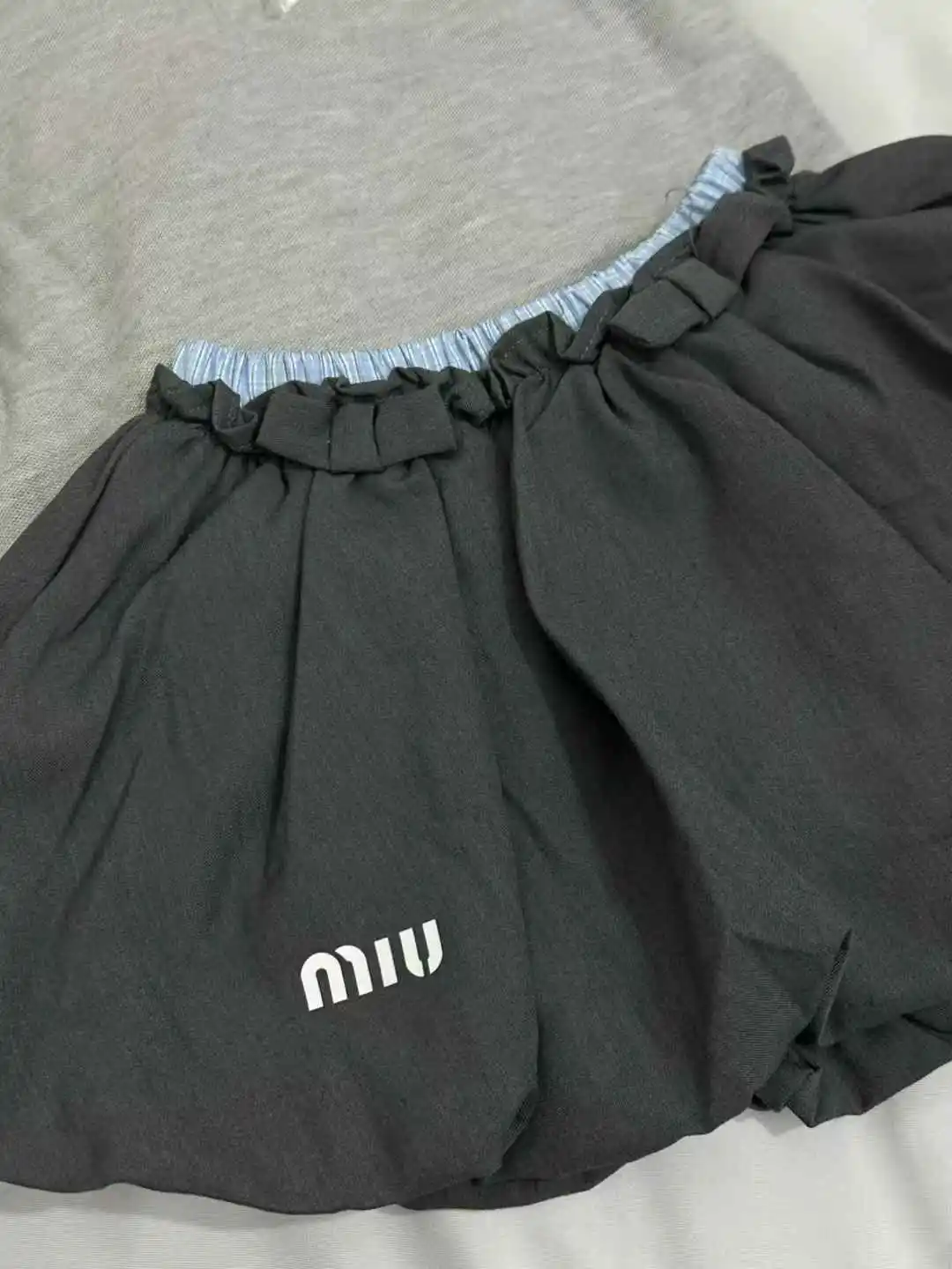 【90-130cm】二点セット 好感度100％  おしゃれ 可愛い シルエット 女の子 トップス+スカート セットアップ
